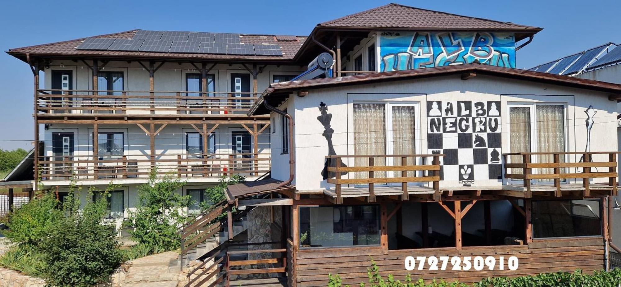 Alb Negru Hotel Vama Veche Exterior foto